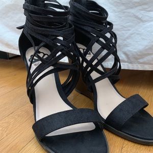 Fergalicious black heels!